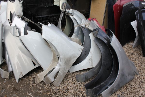 RENAULT GRAND SCENİC ÇAMURLUKLAR ORİJİNAL YEDEK PARÇA_EDF